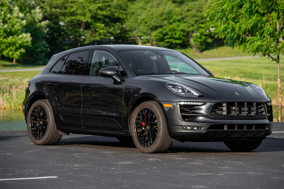 2018 Porsche Macan GTS - Image 11 of 31