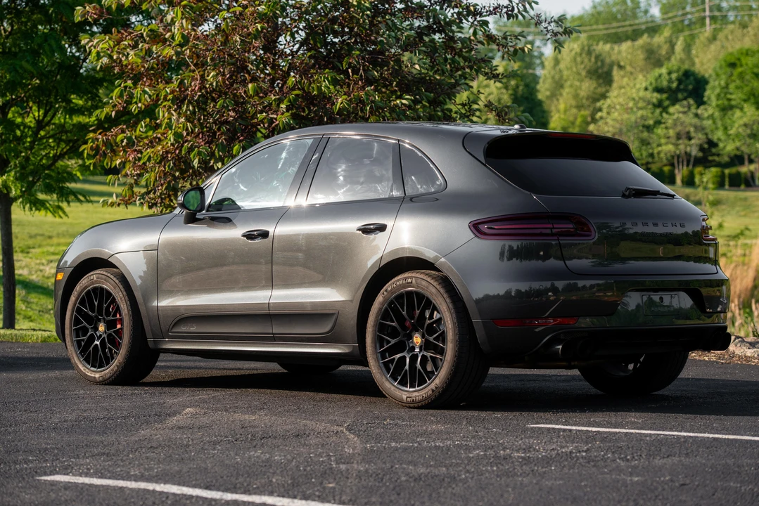 2018 Porsche Macan GTS - Image 8 of 31