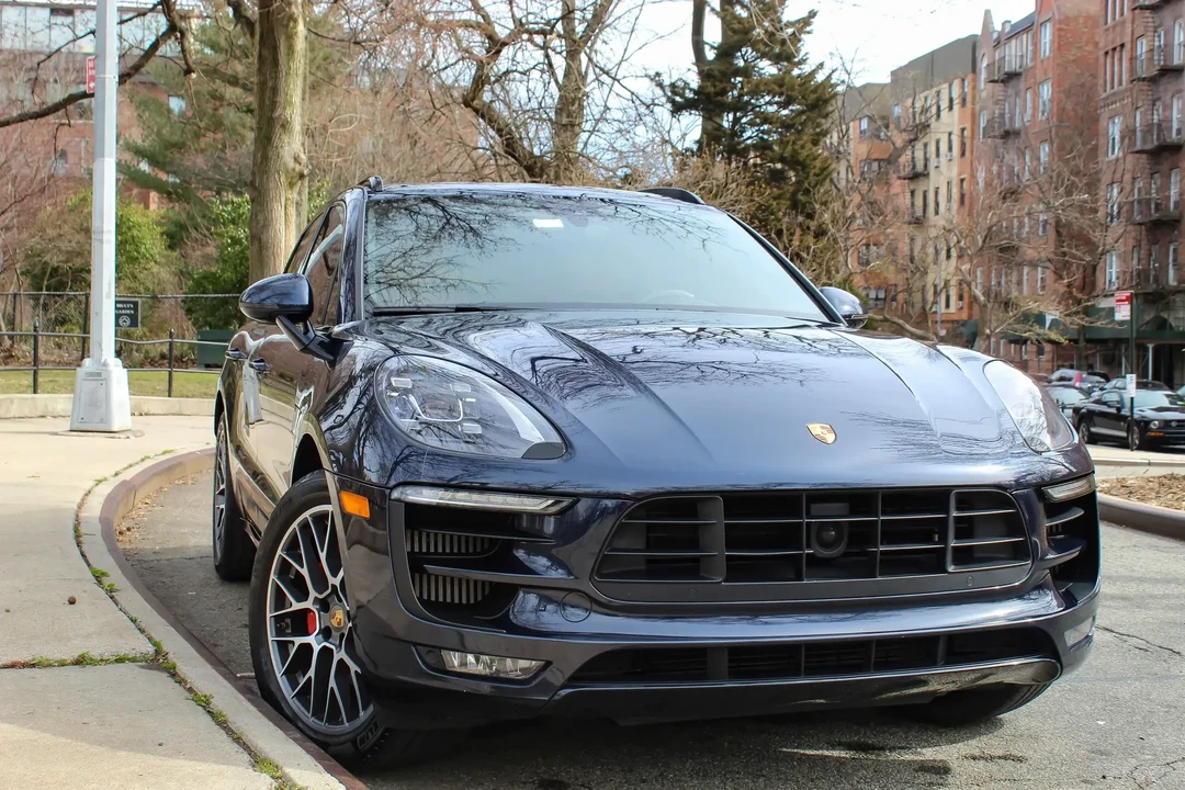 2018 Porsche Macan GTS - Image 2 of 6