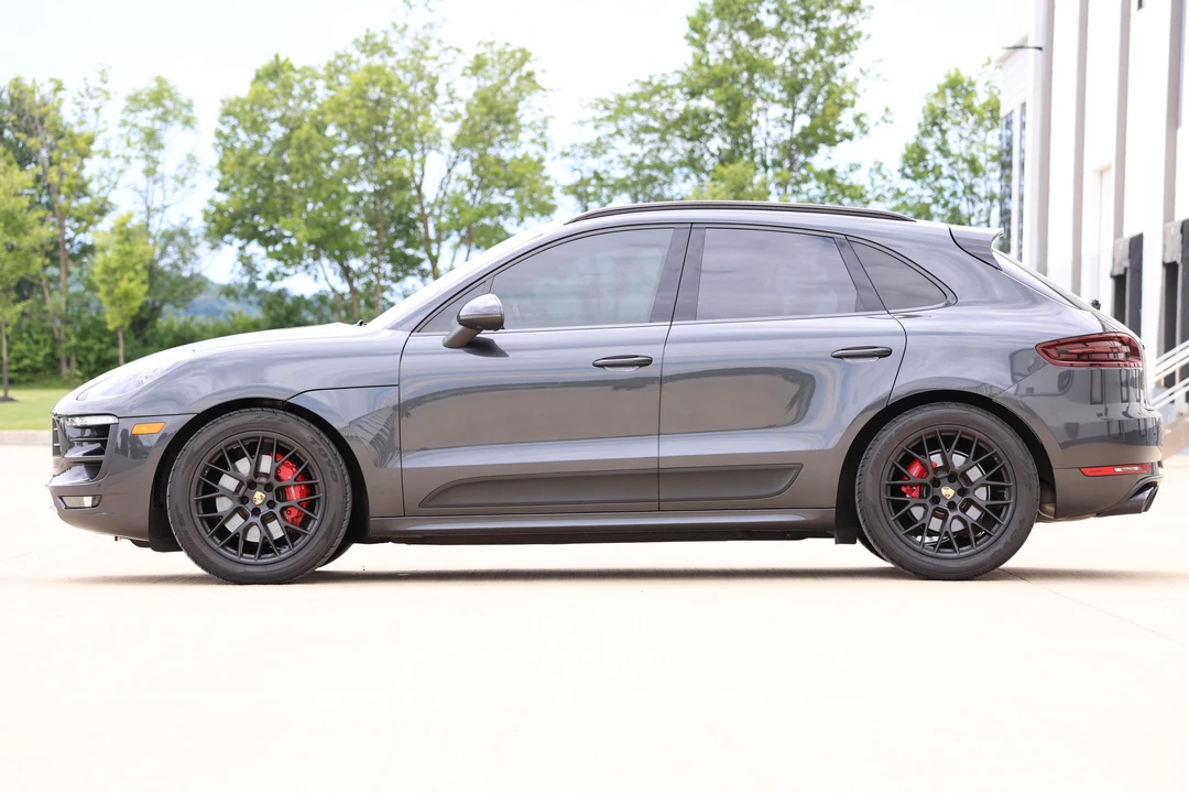2018 Porsche Macan GTS - Image 16 of 31