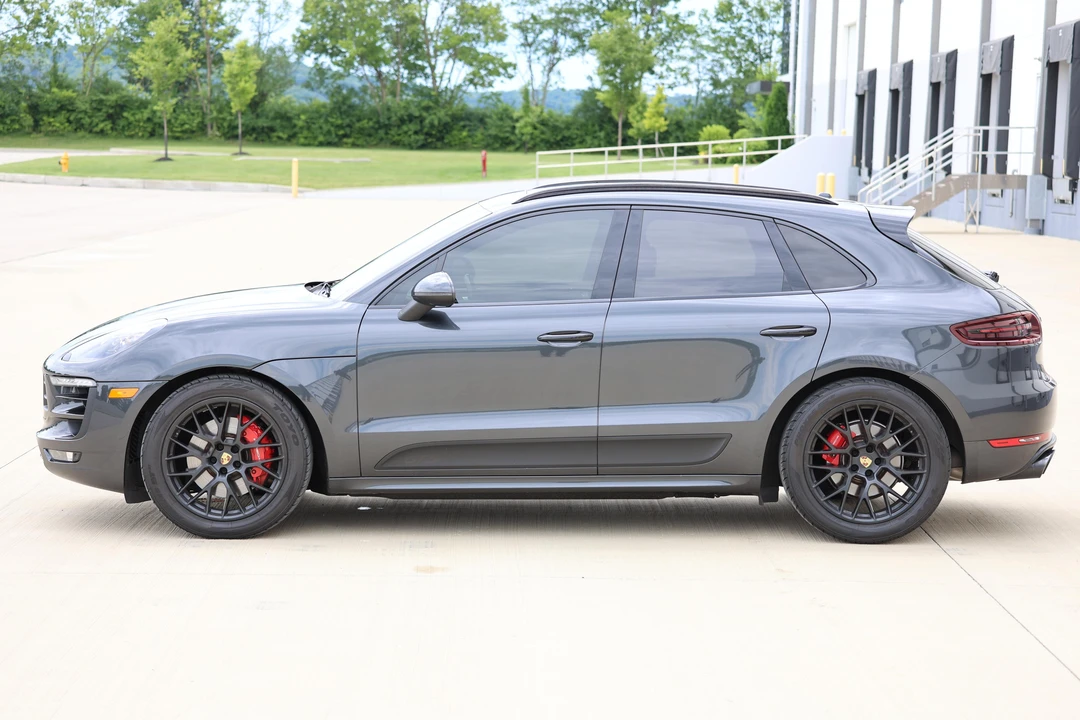 2018 Porsche Macan GTS - Image 17 of 31