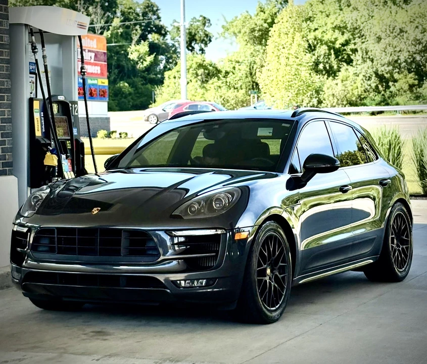 2018 Porsche Macan GTS - Image 10 of 14