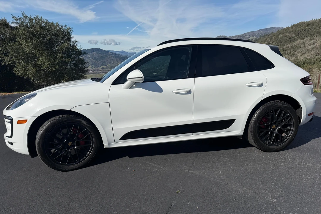 2018 Porsche Macan GTS - Image 3 of 31