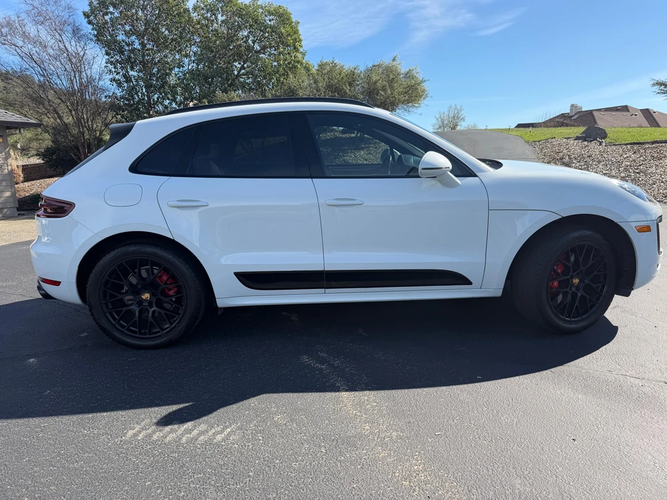 2018 Porsche Macan GTS - Image 12 of 31