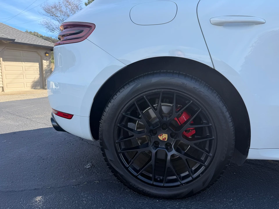 2018 Porsche Macan GTS - Image 18 of 31