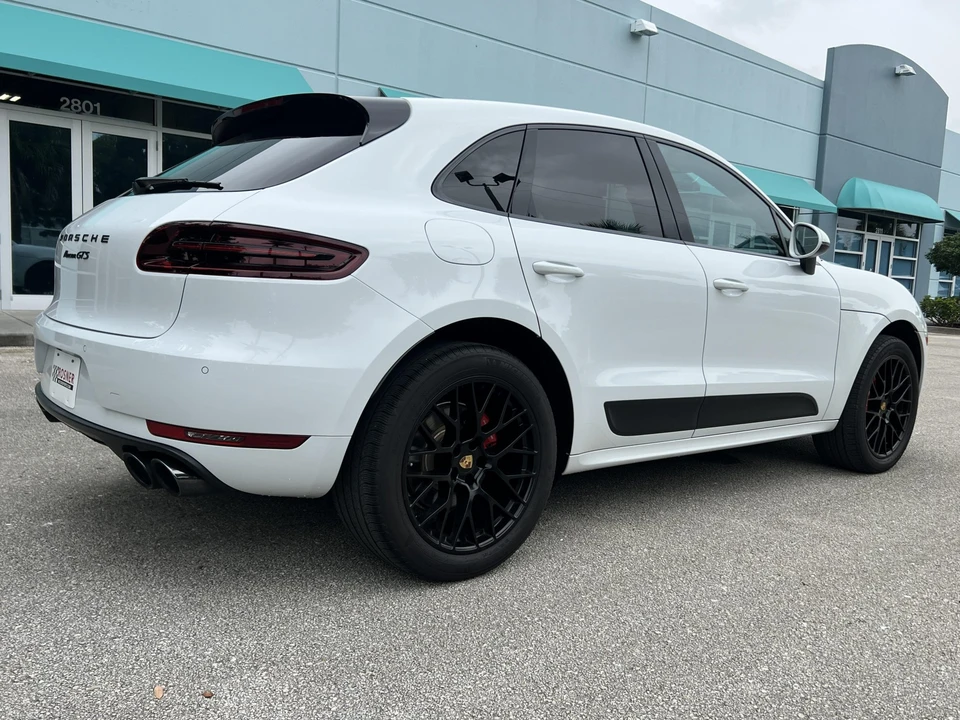 2018 Porsche Macan GTS - Image 9 of 31