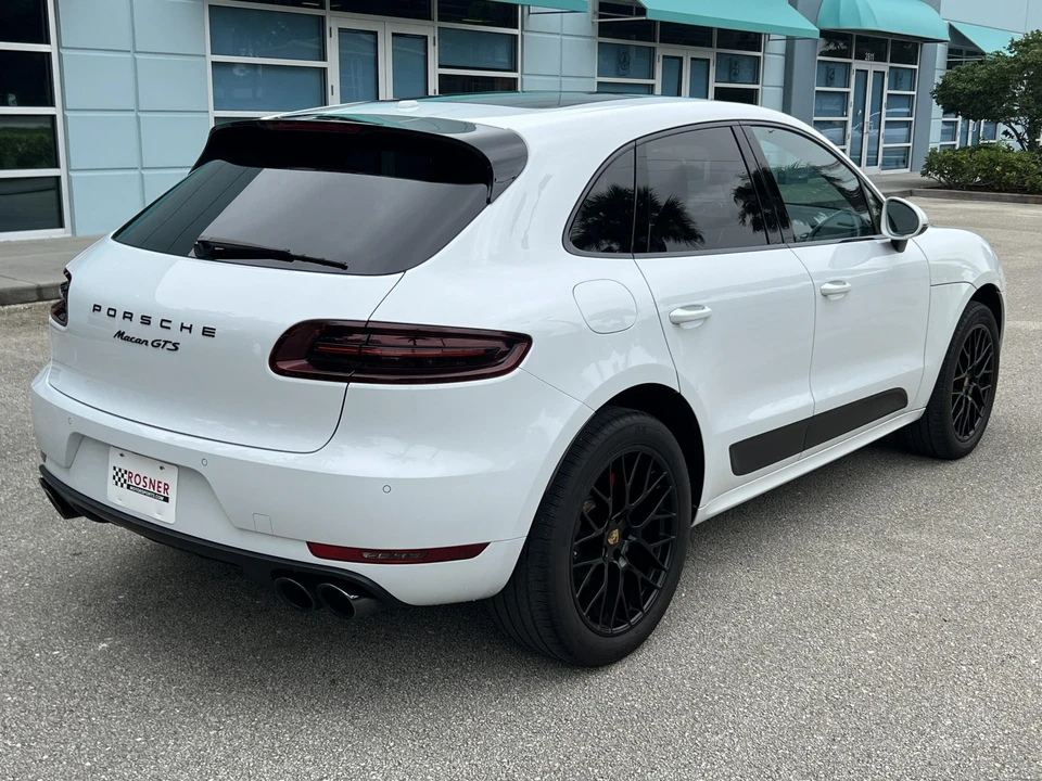 2018 Porsche Macan GTS - Image 10 of 31
