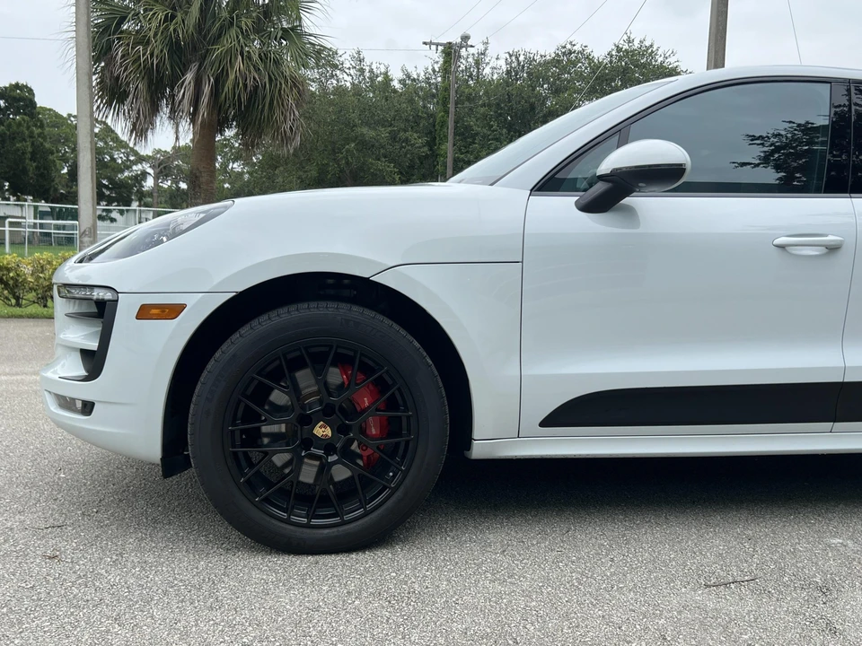 2018 Porsche Macan GTS - Image 17 of 31