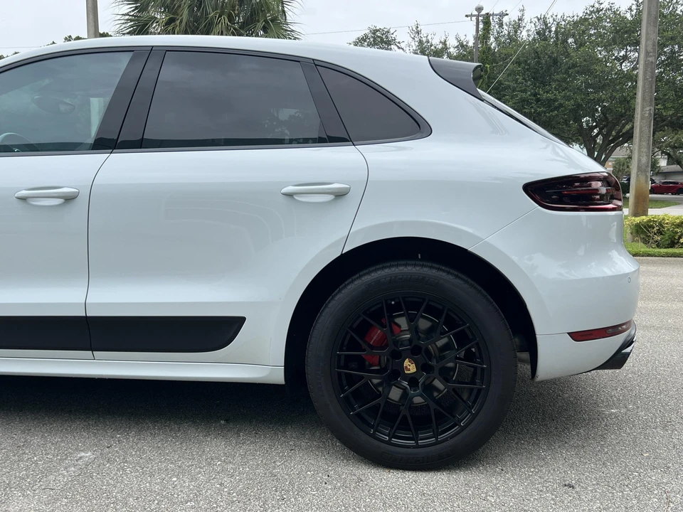 2018 Porsche Macan GTS - Image 18 of 31