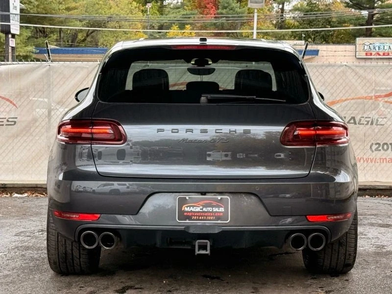 2018 Porsche Macan GTS - Image 10 of 12