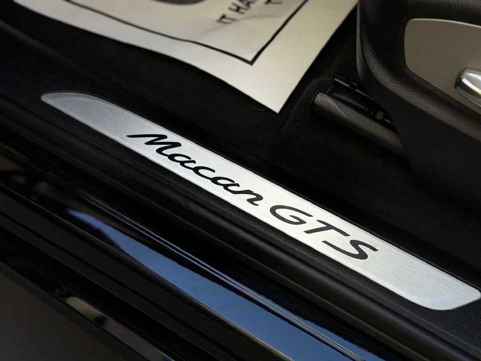 2018 Porsche Macan GTS - Image 20 of 21