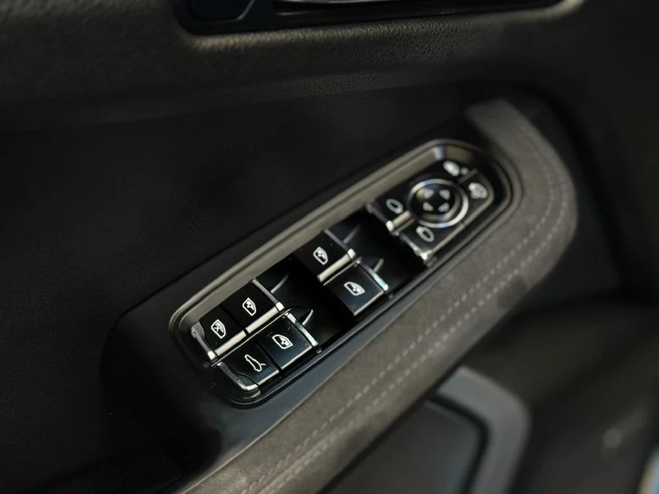 2018 Porsche Macan GTS - Image 19 of 21