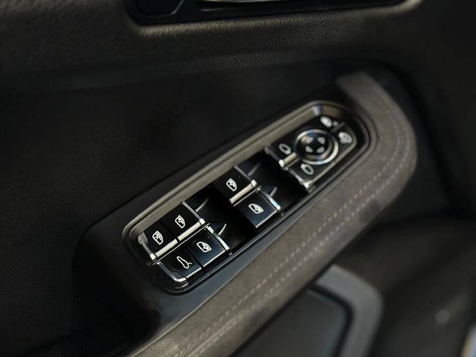 2018 Porsche Macan GTS - Image 19 of 21