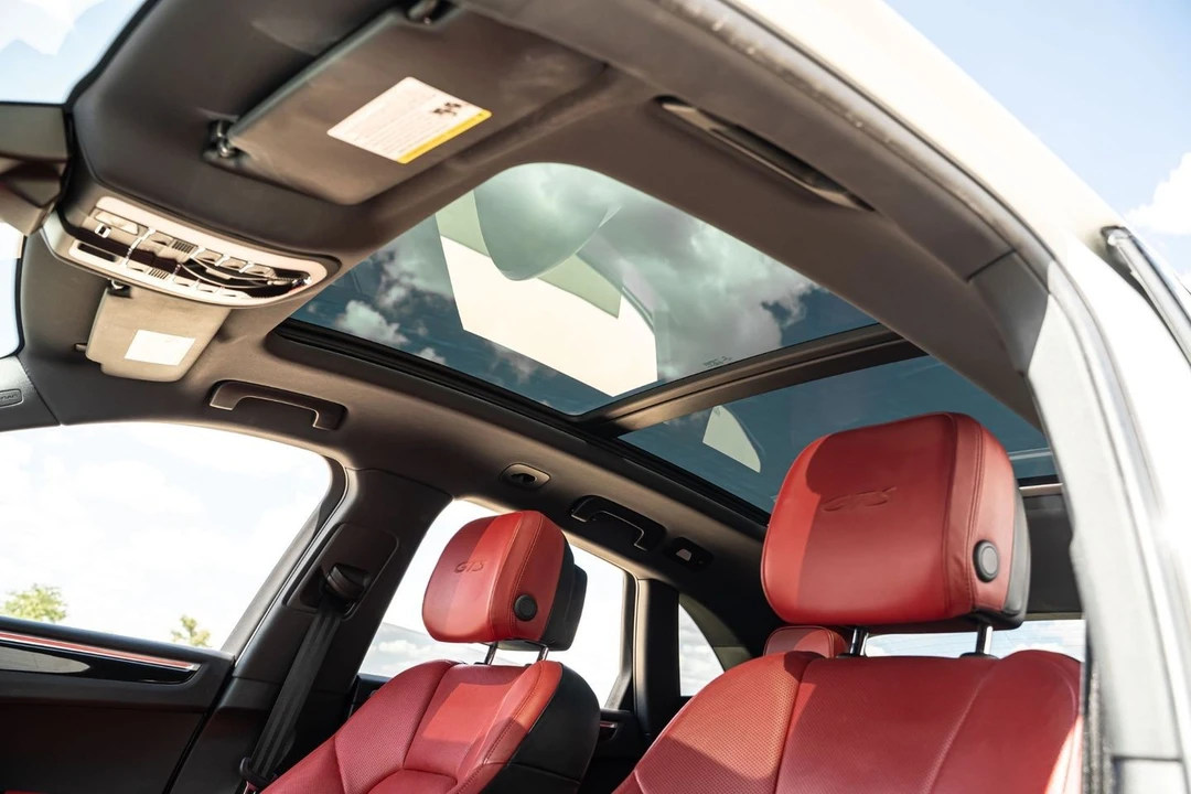 2018 Porsche Macan GTS - Image 21 of 31
