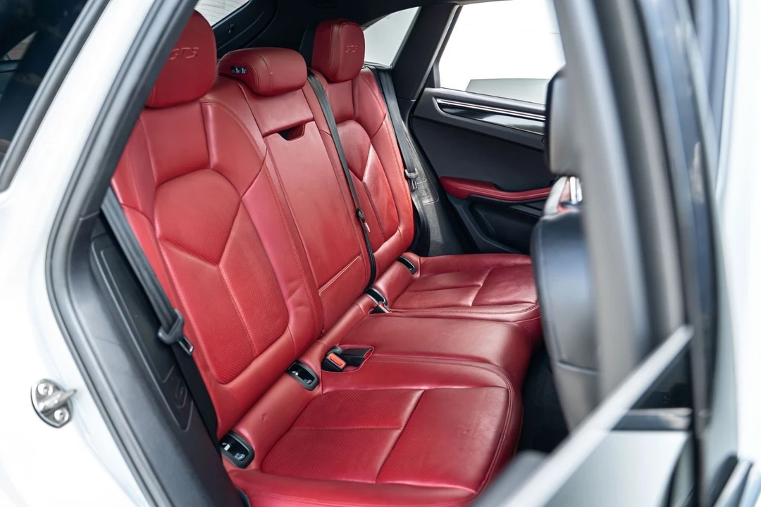 2018 Porsche Macan GTS - Image 28 of 31