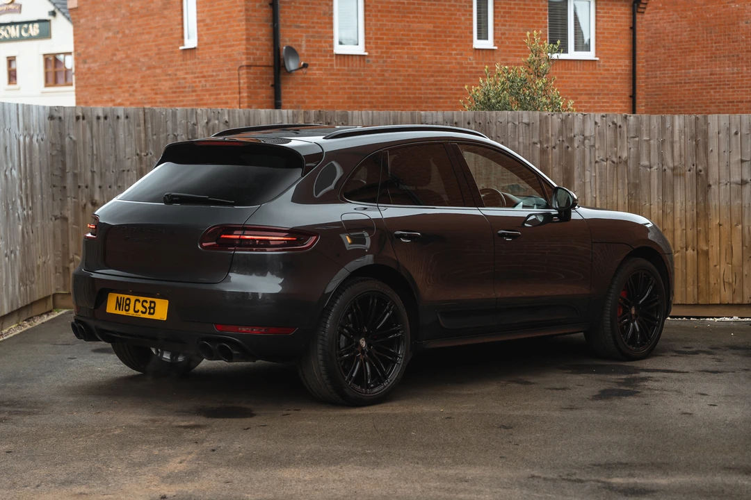 2018 Porsche Macan GTS - Image 8 of 31