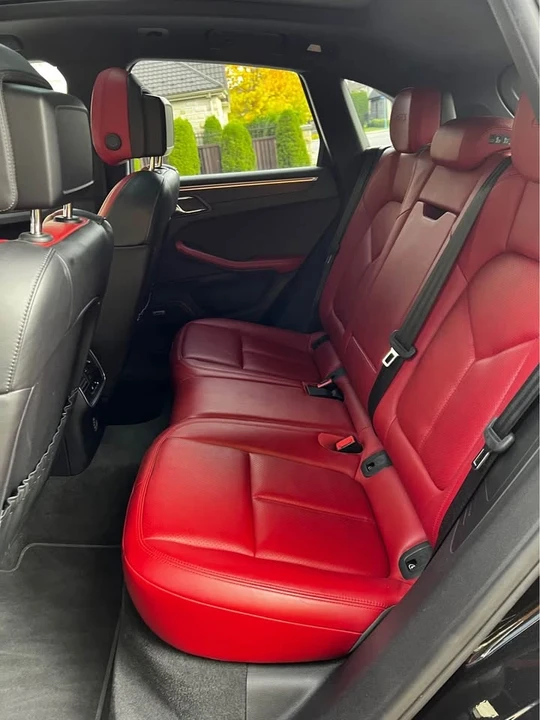2018 Porsche Macan GTS - Image 9 of 10
