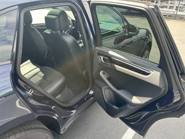 2018 Porsche Macan - Image 8 of 15
