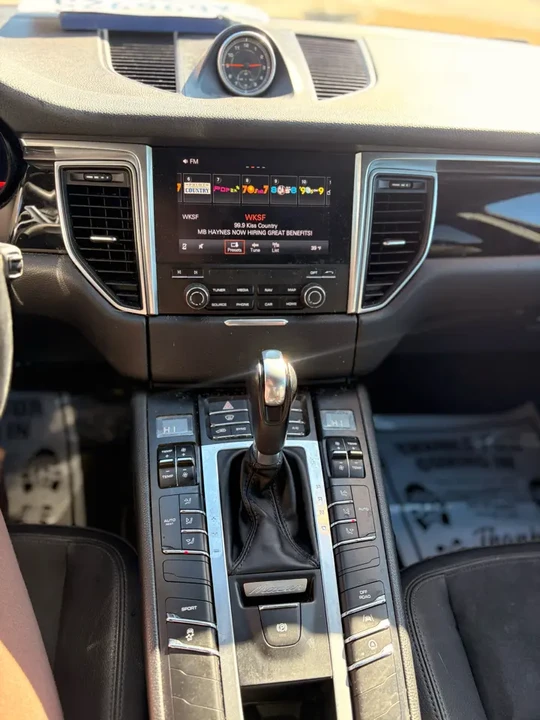2018 Porsche Macan - Image 3 of 7