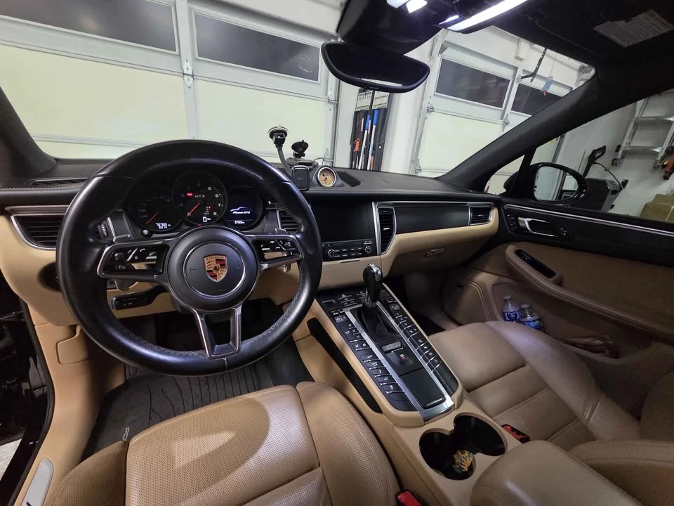 2018 Porsche Macan - Image 14 of 14