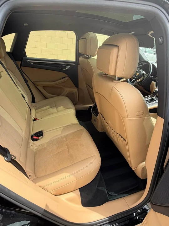 2018 Porsche Macan - Image 7 of 7