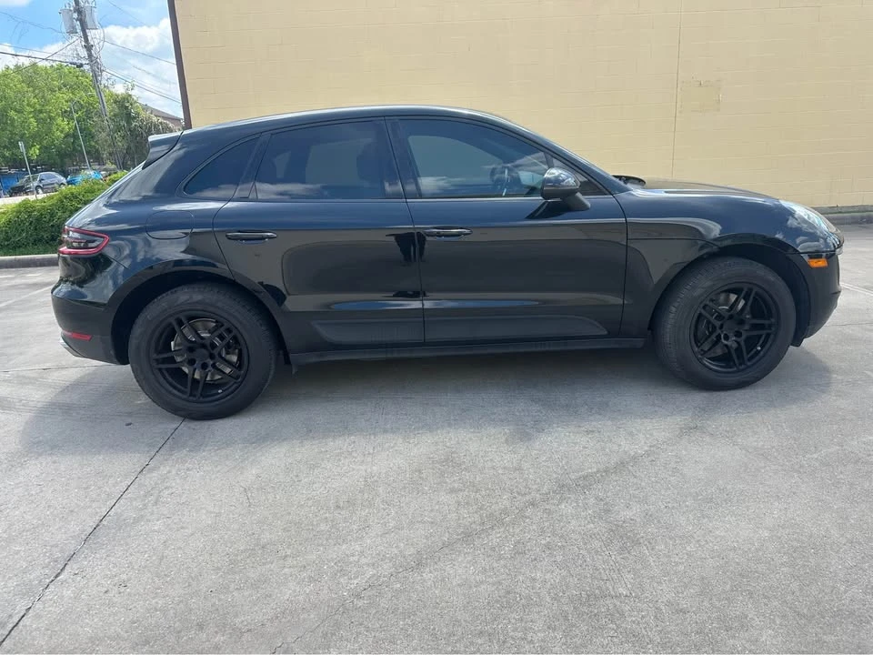 2018 Porsche Macan - Image 8 of 15