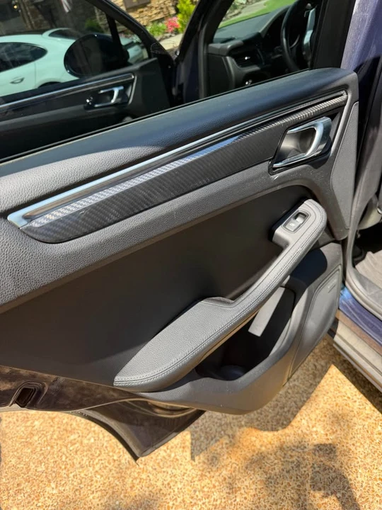 2018 Porsche Macan - Image 12 of 13
