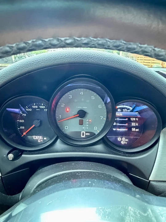 2018 Porsche Macan - Image 5 of 9
