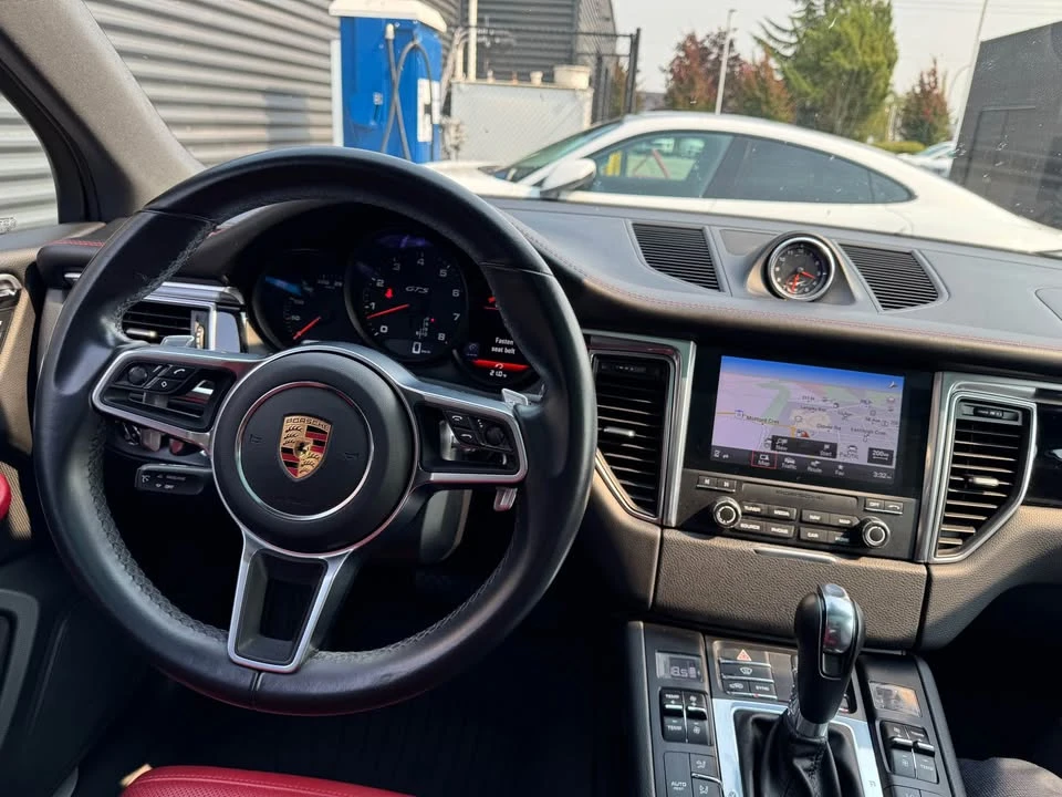 2018 Porsche Macan - Image 7 of 18