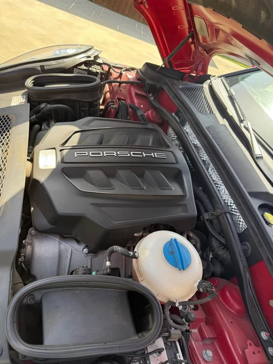 2018 Porsche Macan - Image 17 of 17