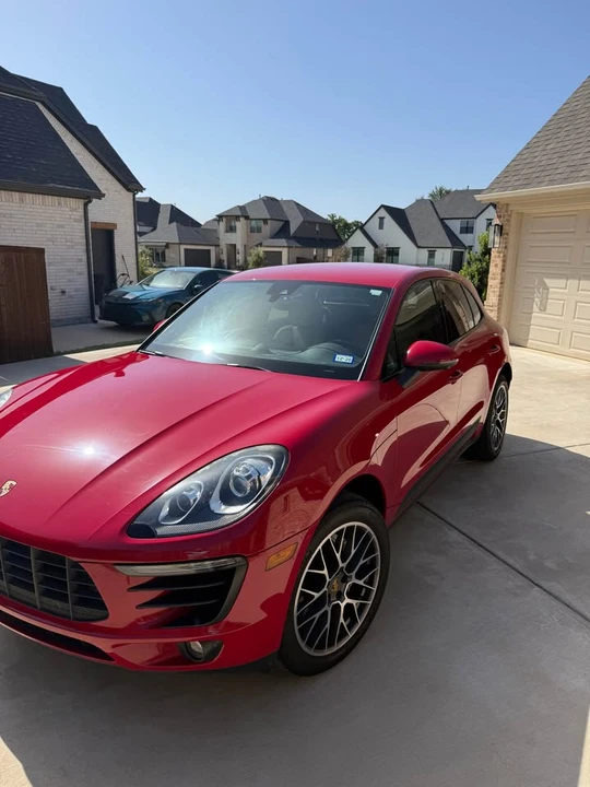 2018 Porsche Macan - Image 9 of 17