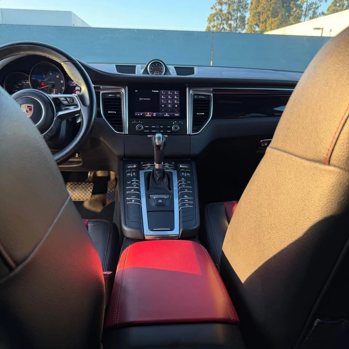 2018 Porsche Macan - Image 9 of 18