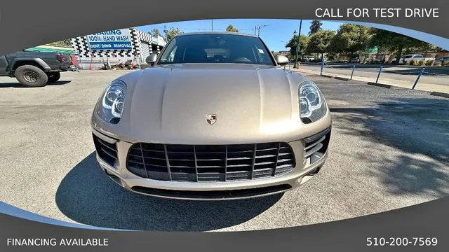 2018 Porsche Macan Macan
