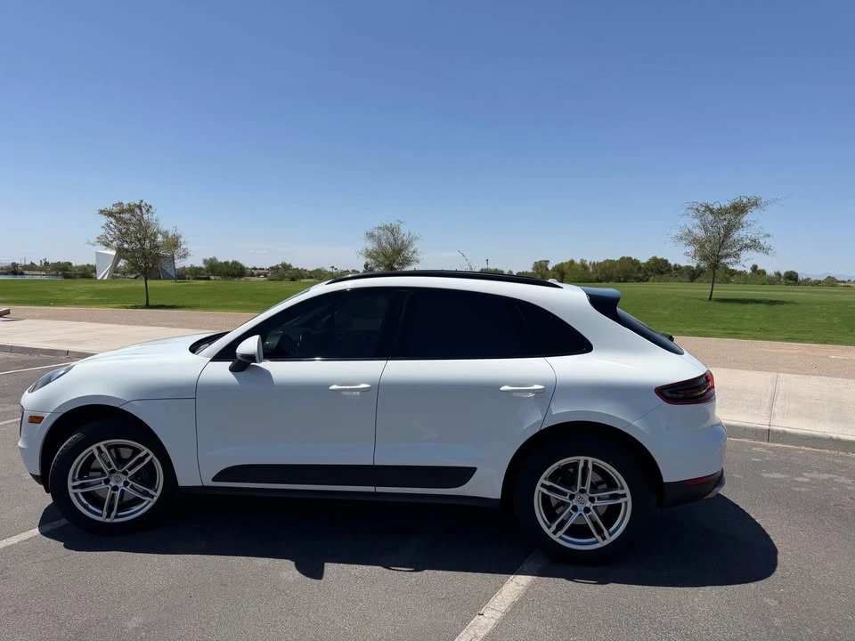 2018 Porsche Macan - Image 2 of 16
