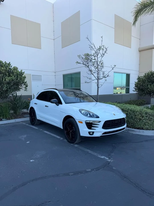 2018 Porsche Macan - Image 4 of 9