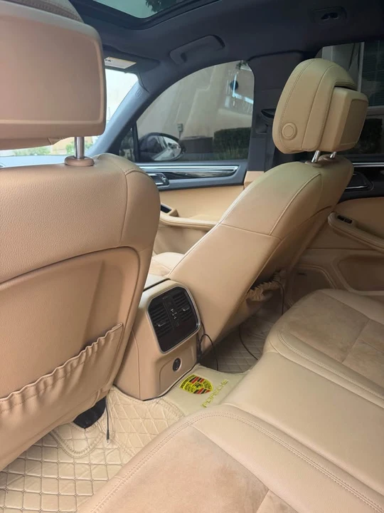 2018 Porsche Macan - Image 7 of 9