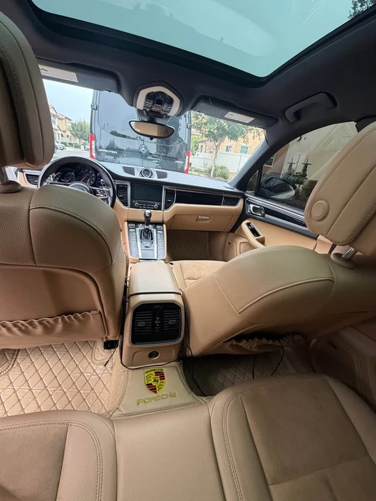 2018 Porsche Macan - Image 9 of 9