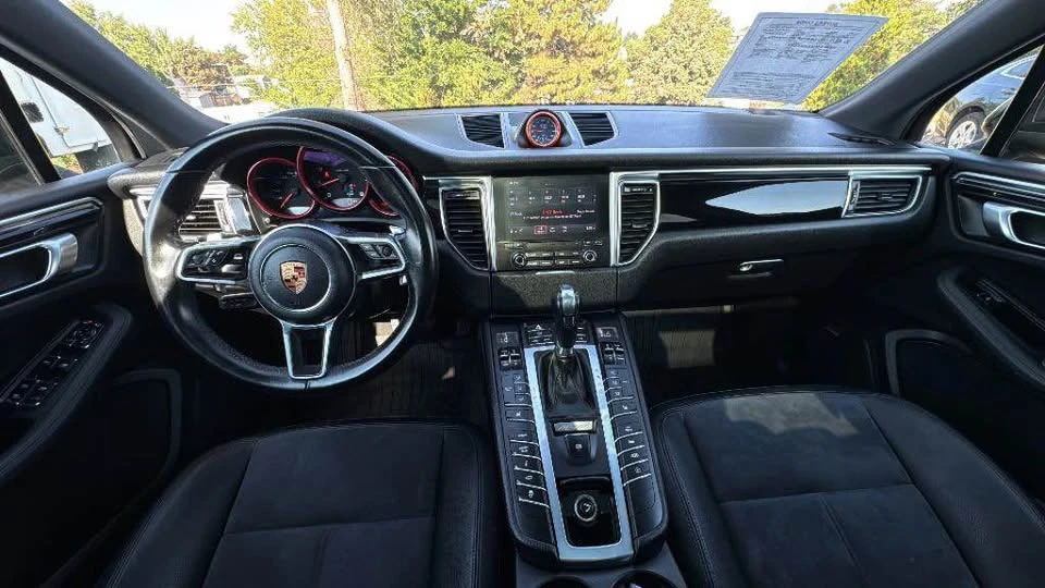 2018 Porsche Macan - Image 10 of 10