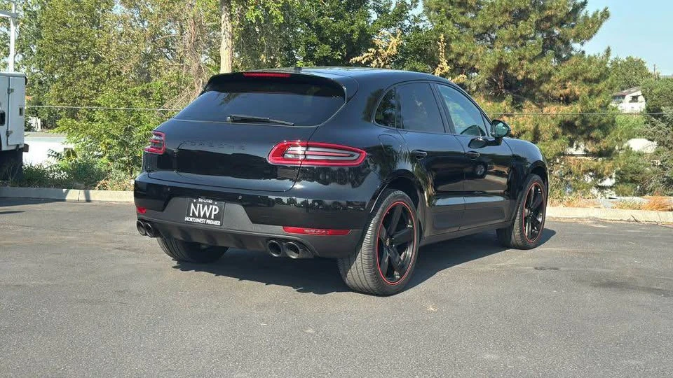 2018 Porsche Macan - Image 6 of 10