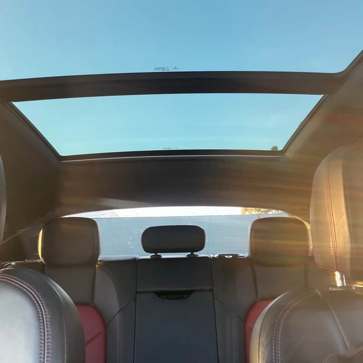 2018 Porsche Macan - Image 10 of 18