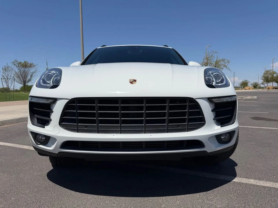 2018 Porsche Macan - Image 12 of 16