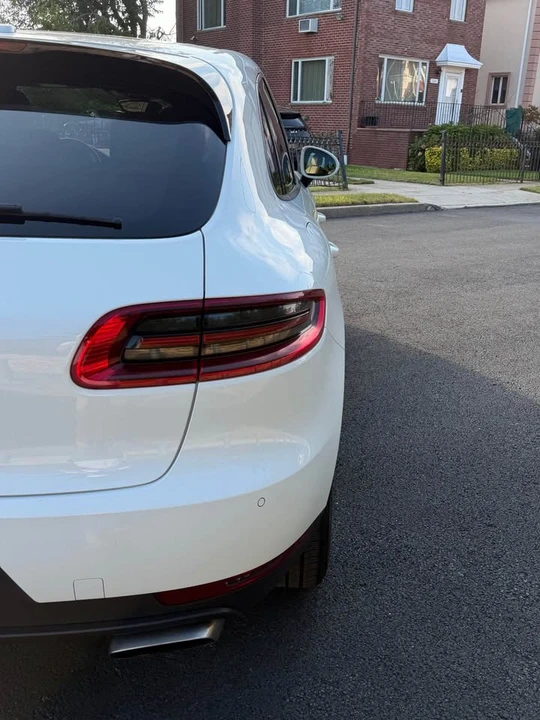 2018 Porsche Macan - Image 7 of 20