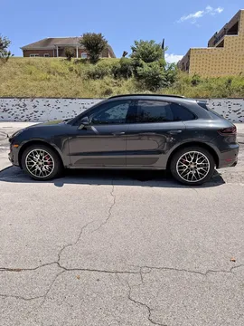 2018 Porsche Macan Macan