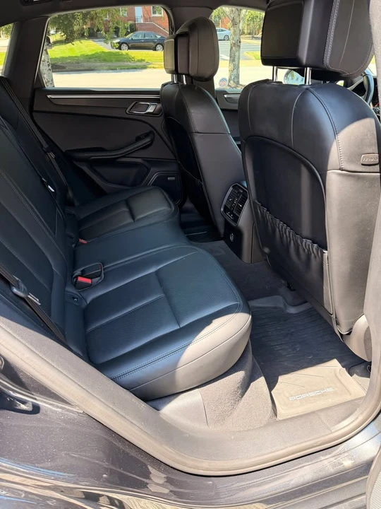 2018 Porsche Macan - Image 7 of 8