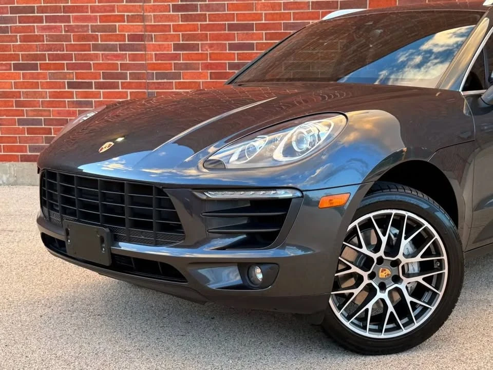 2018 Porsche Macan - Image 11 of 20