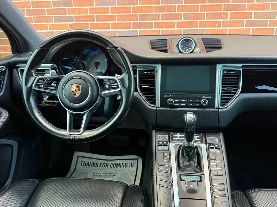2018 Porsche Macan - Image 19 of 20