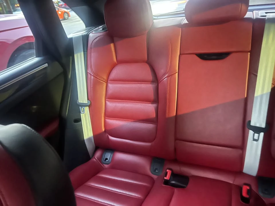 2018 Porsche Macan - Image 6 of 8