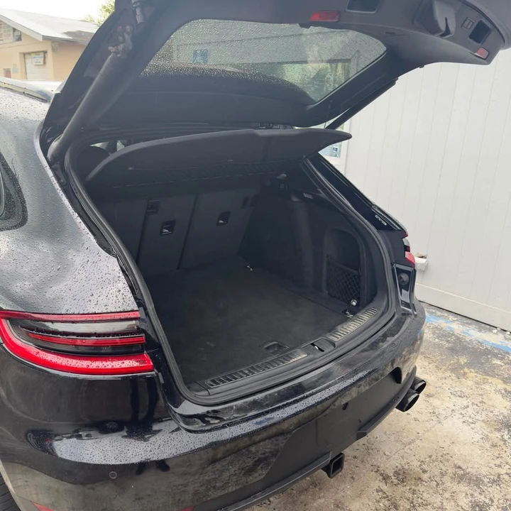 2018 Porsche Macan - Image 10 of 12