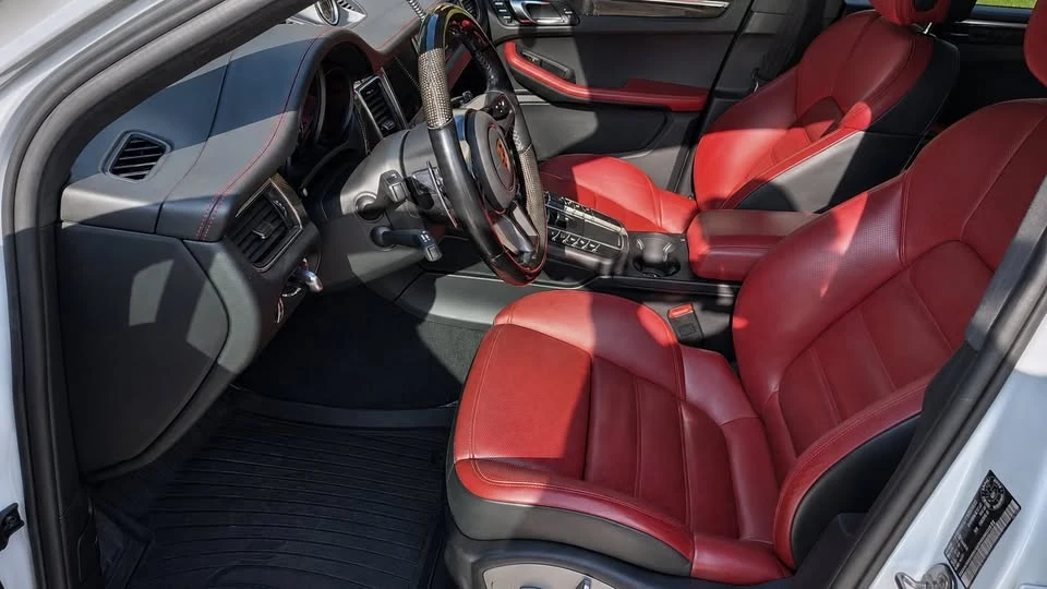 2018 Porsche Macan - Image 3 of 10