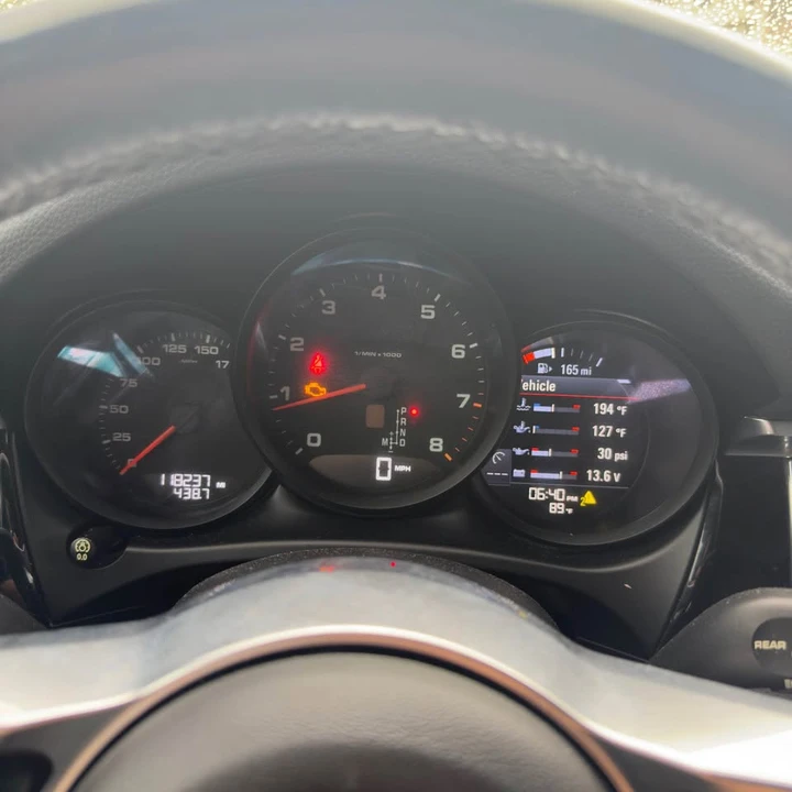 2018 Porsche Macan - Image 6 of 12